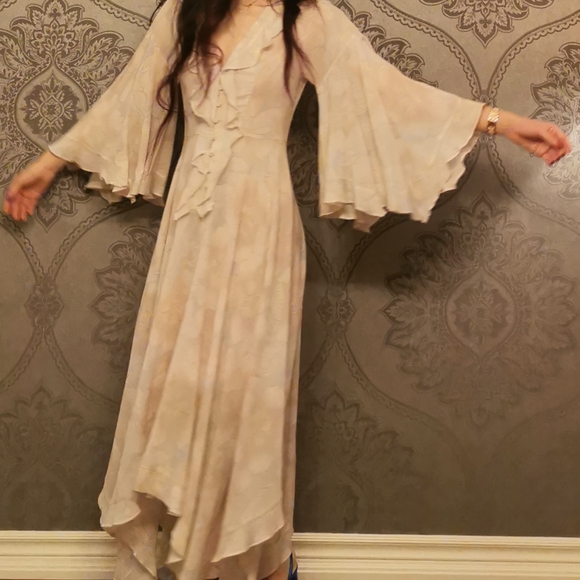 NWOT BCBG MaxAzria silk blend dress - Picture 6 of 13